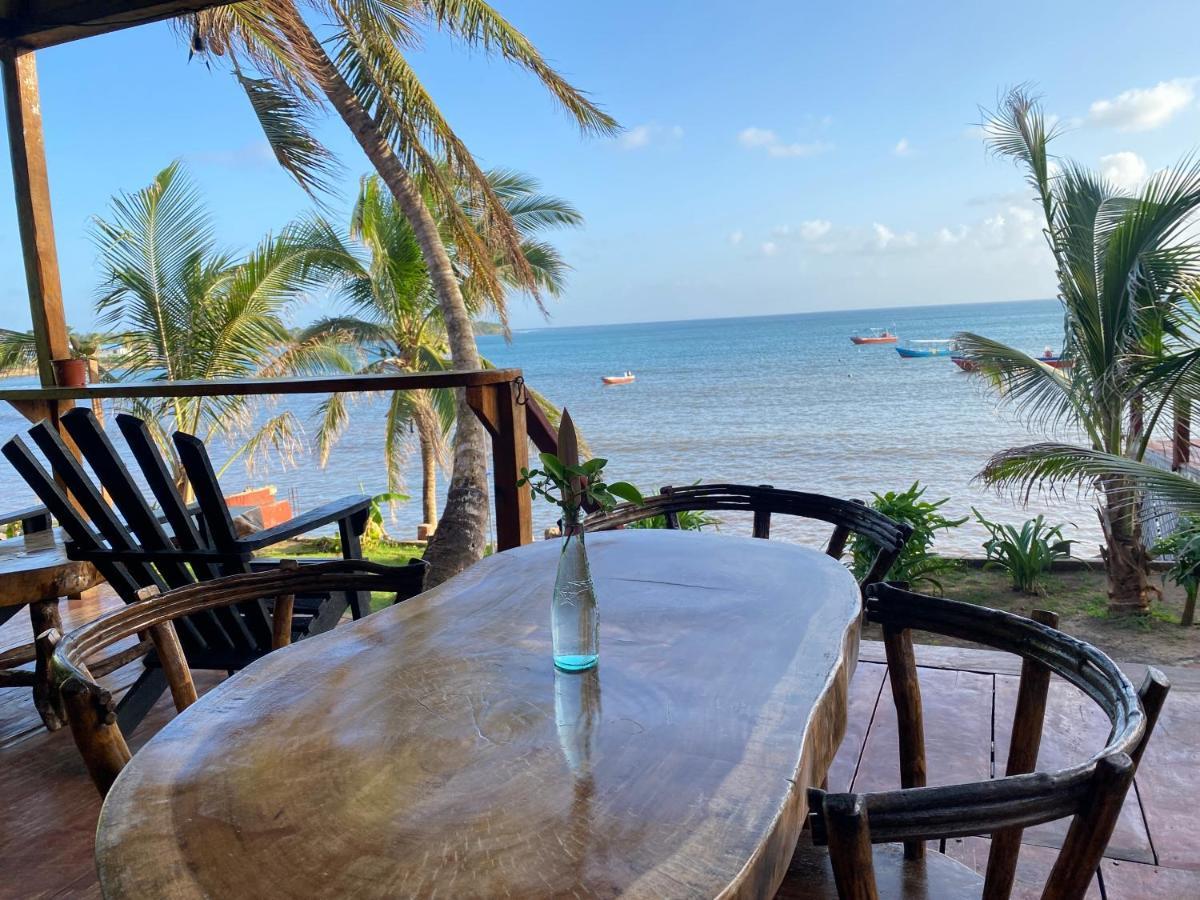 Las Palmeras Oceanview Hotel And Dive Center Малий Кукурудзяний острів Екстер'єр фото