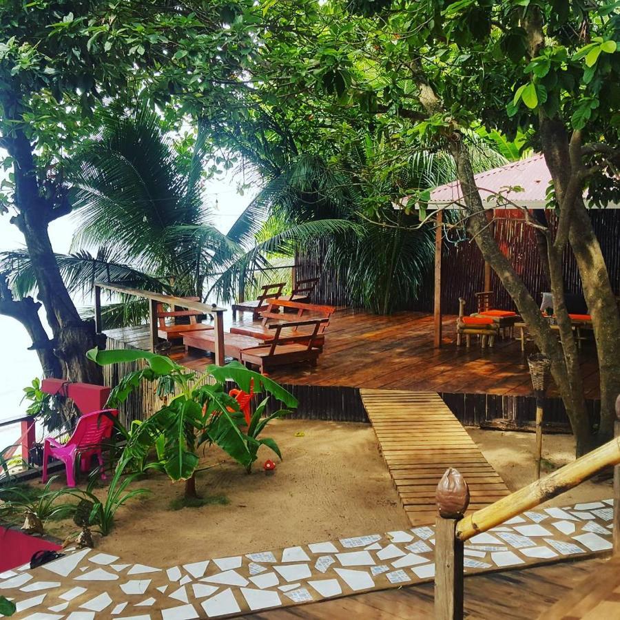Las Palmeras Oceanview Hotel And Dive Center Малий Кукурудзяний острів Екстер'єр фото